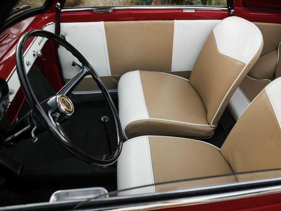 Интерьер Autobianchi Bianchina Trasformabile 1957 года  (фото 5 из 27)